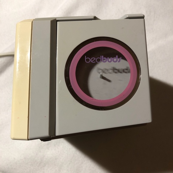 P’jammer AM FM Clock Radio Retro Vintage Alarm Clock - Picture 2 of 4